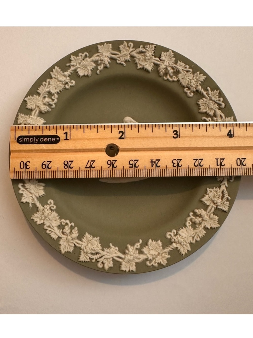 Wedgwood | Decor | Wedgwood Jasperware Trinket Tray | Celadon & Cream | Oracle - Picture 3 of 5